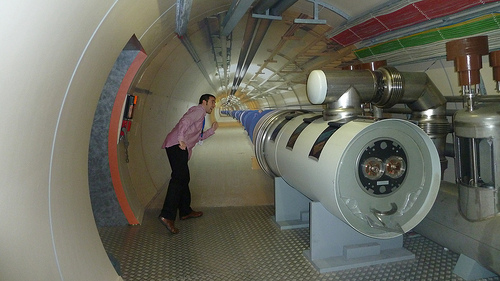 Lo más parecido a recorrer los túneles del LHC sin recorrerlos